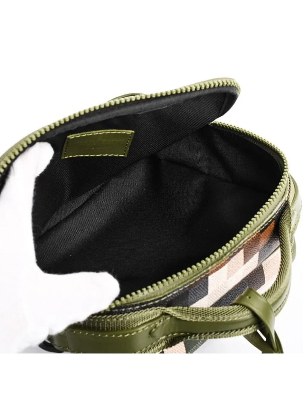 Louis Vuitton Shoulder Bag Quest Messenger - Picture 4 of 9